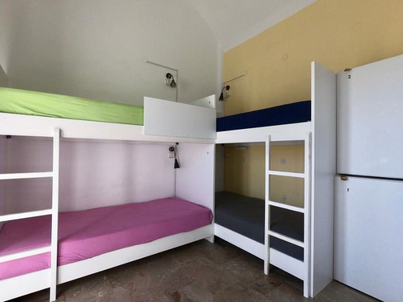 Fira Backpackers Place image