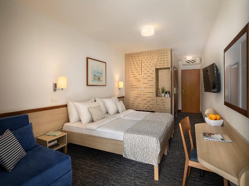 Valamar Sanfior Hotel & Casa image