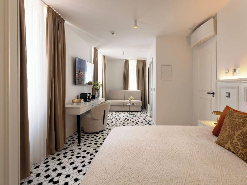 Heritage Hotel Lucia image