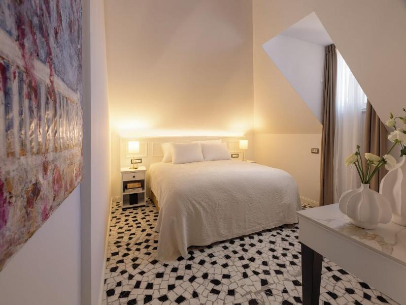 Heritage Hotel Lucia image