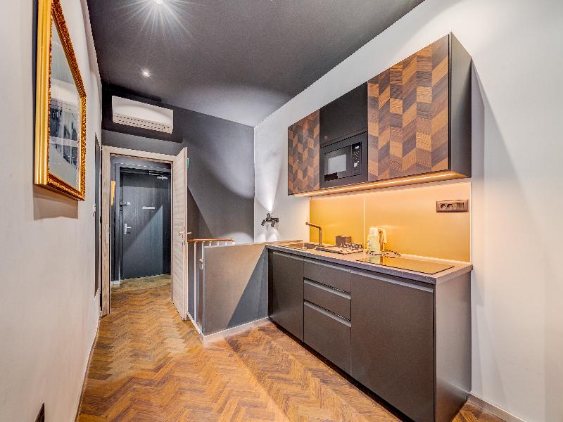 Booza69 Luxury Rooms image