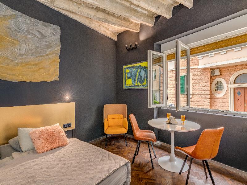 Booza69 Luxury Rooms image