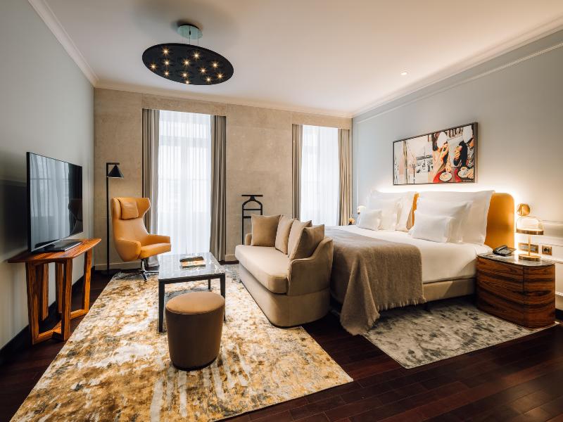 Mythic Sana Downtown Suites image