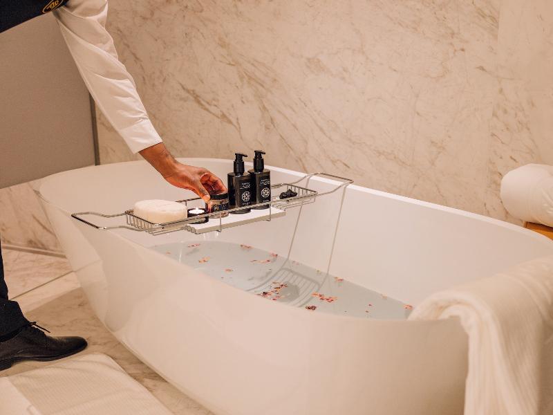 Mythic Sana Downtown Suites image