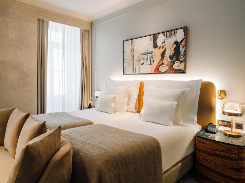 Mythic Sana Downtown Suites image