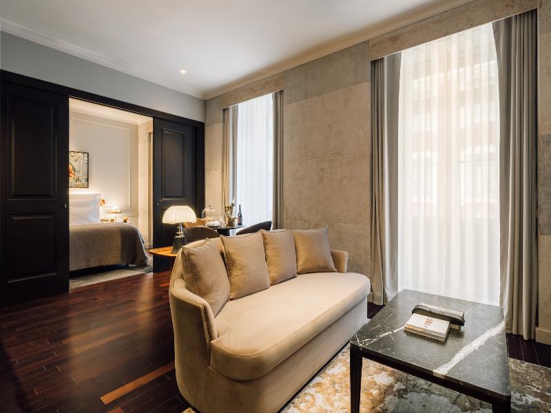 Mythic Sana Downtown Suites image