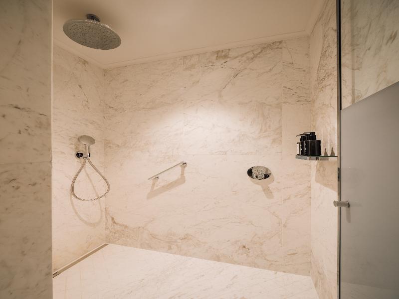 Mythic Sana Downtown Suites image