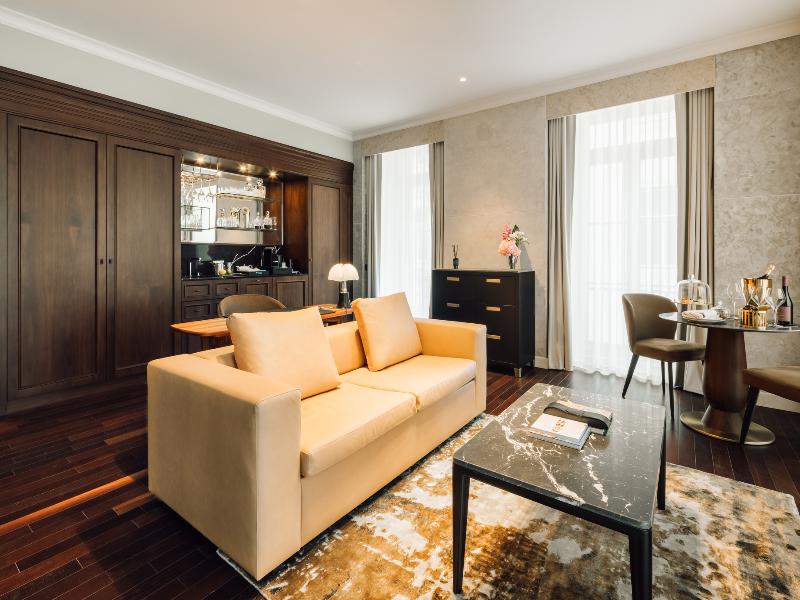 Mythic Sana Downtown Suites image