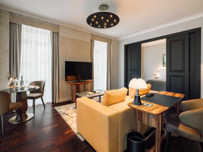 Mythic Sana Downtown Suites image