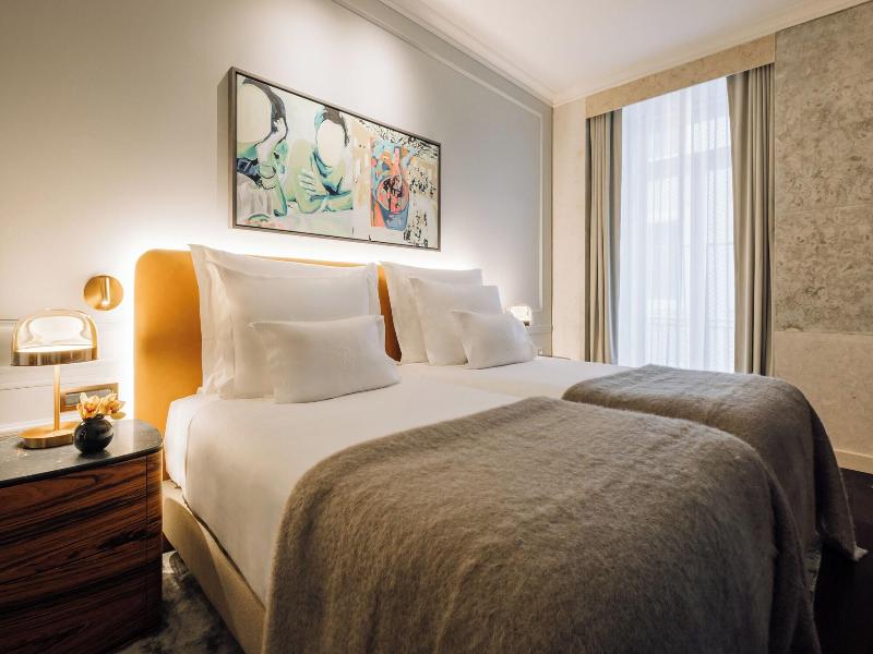 Mythic Sana Downtown Suites image