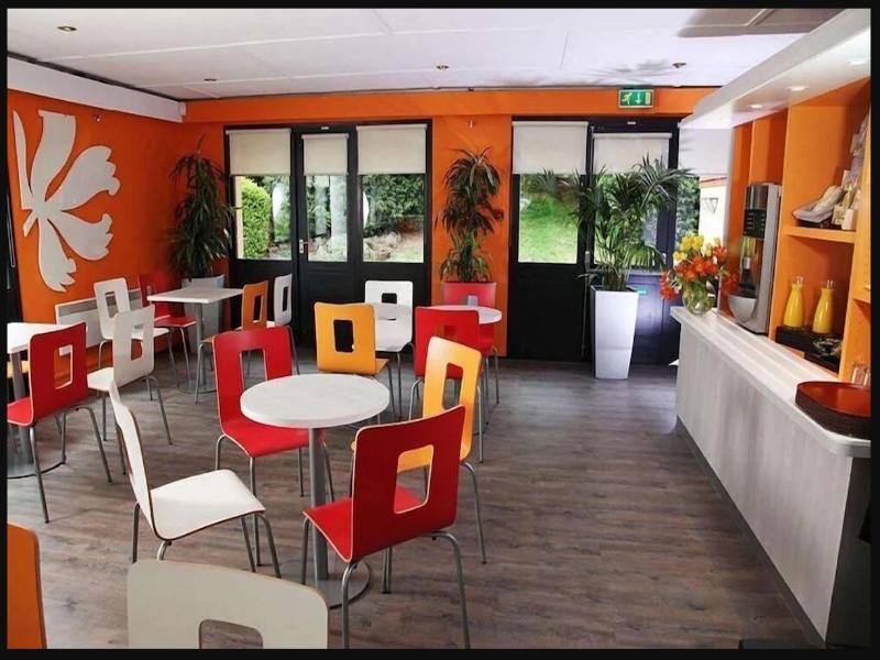 The Crossway Hotel Coventry image