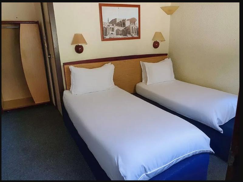 The Crossway Hotel Coventry image