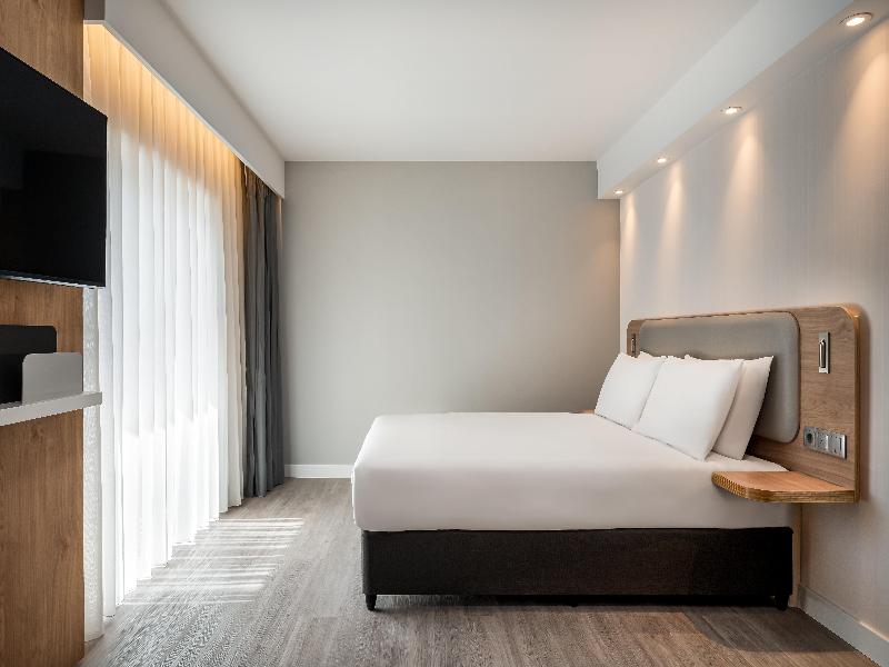 Holiday Inn Express & Suites Portimao by IHG image