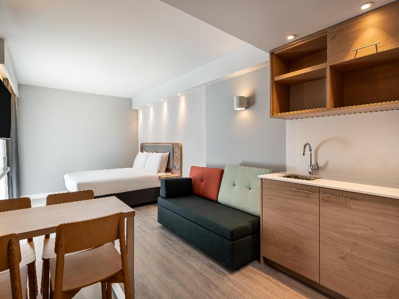 Holiday Inn Express & Suites Portimao by IHG image