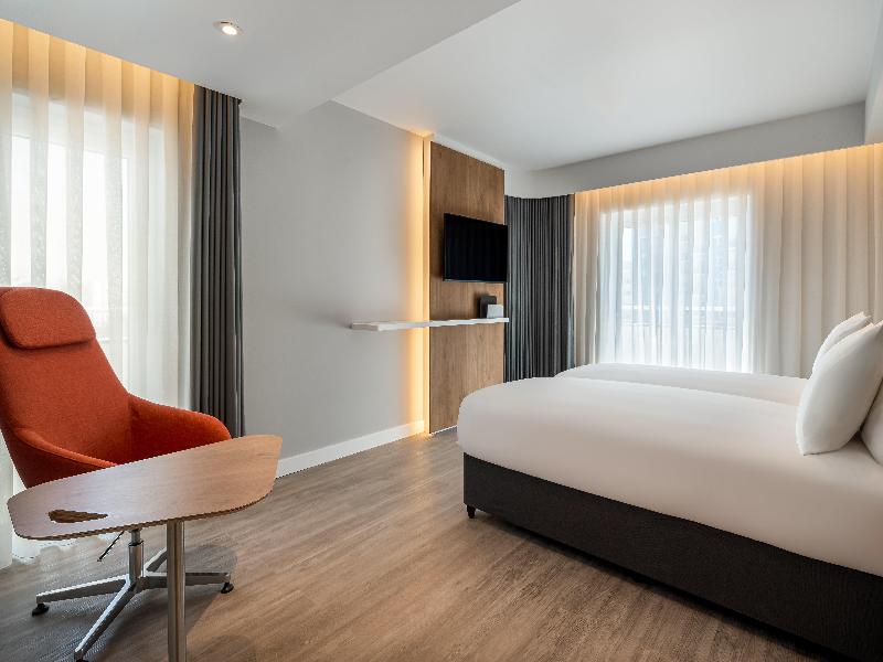 Holiday Inn Express & Suites Portimao by IHG image