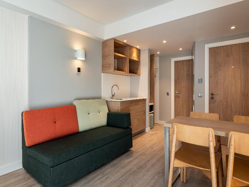 Holiday Inn Express & Suites Portimao by IHG image