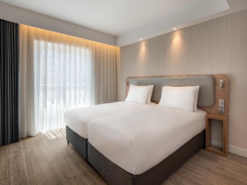 Holiday Inn Express & Suites Portimao by IHG image
