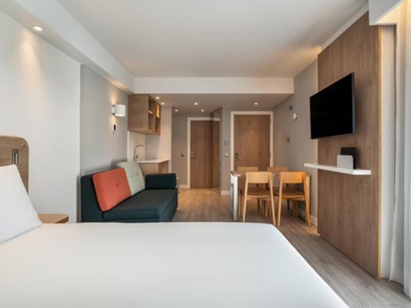 Holiday Inn Express & Suites Portimao by IHG image