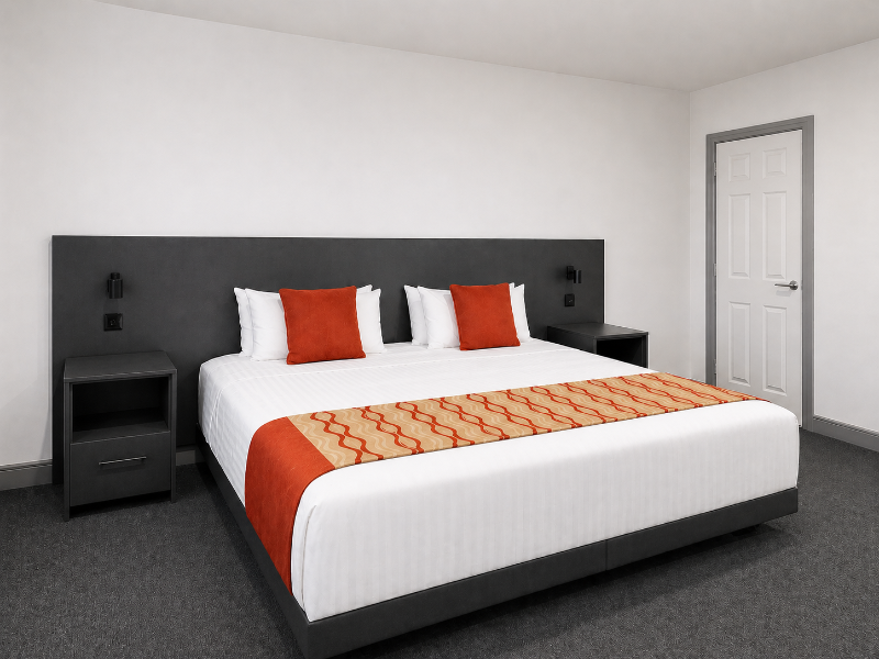 Commercial Hotel image