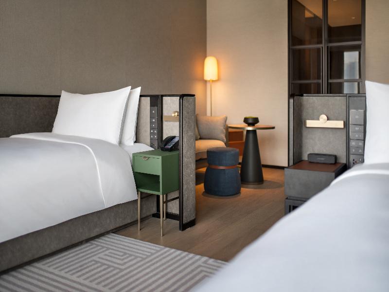 New World Guangzhou Hotel image