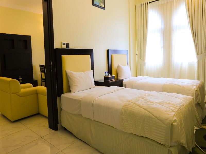 Remas Hotel Suites image
