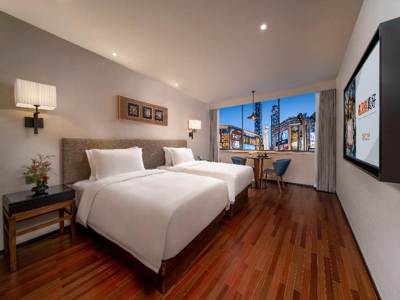 View Twin Bed Room