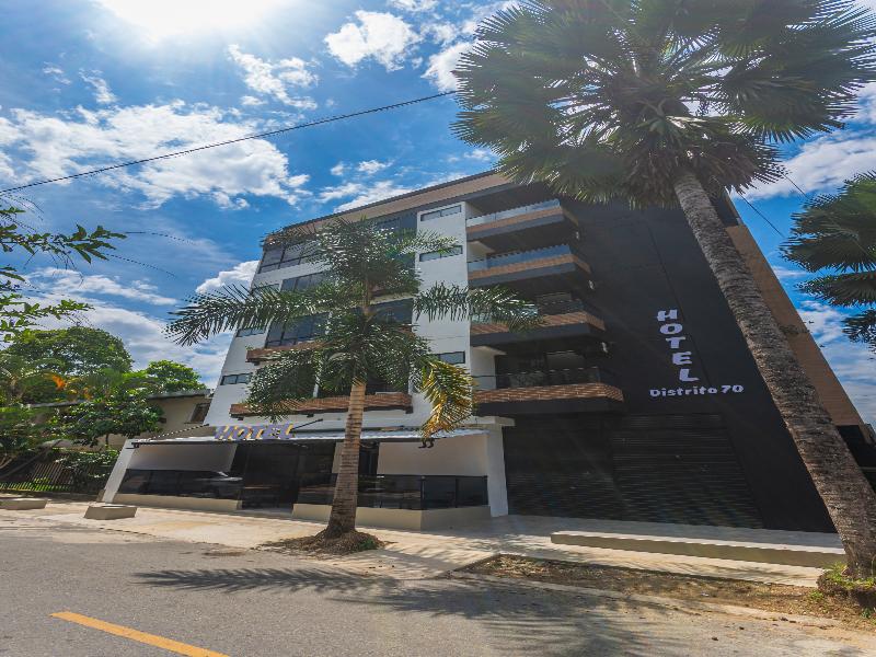 Hotel Distrito 70 Living image