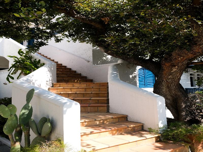 White Blue Villa Formerly Ippocampi image