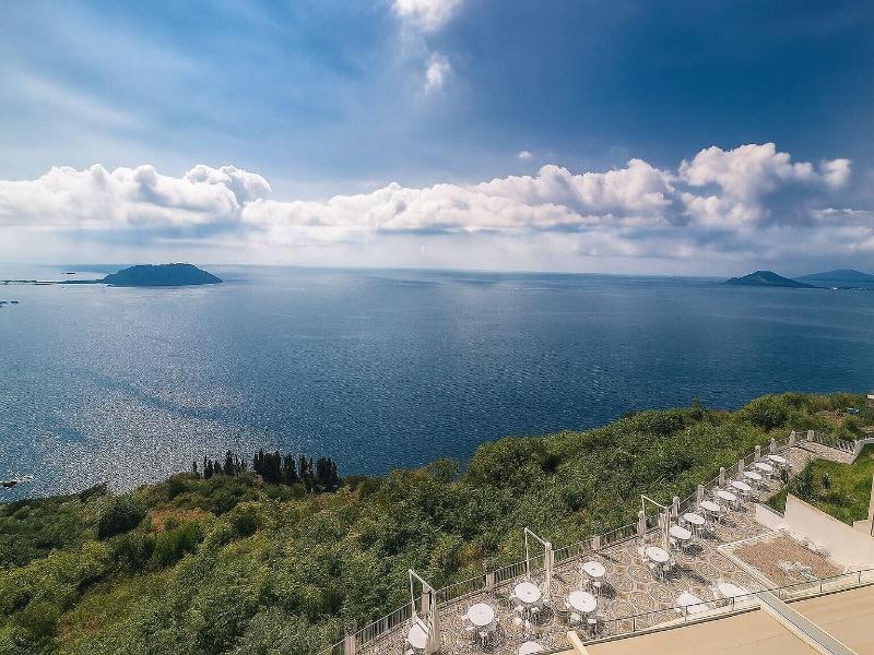 Hotiday Pozzuoli image