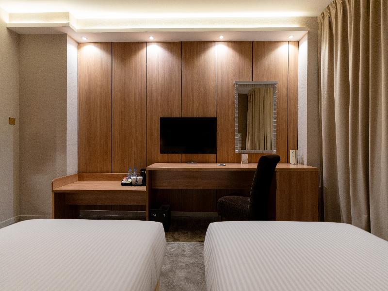 The Luxe Grand Hotel image