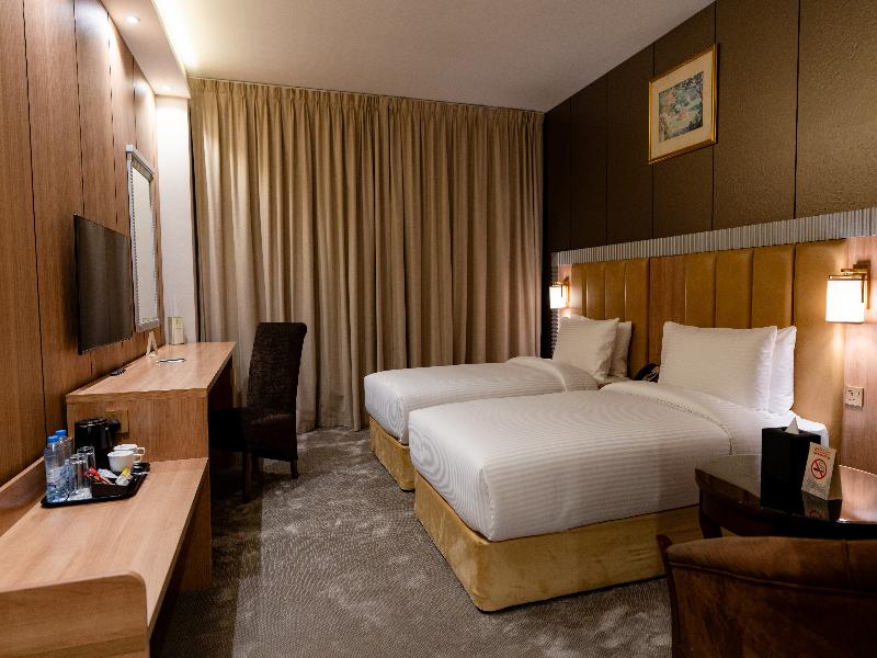 The Luxe Grand Hotel image