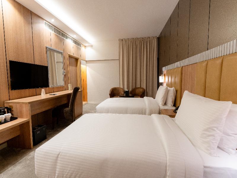 The Luxe Grand Hotel image