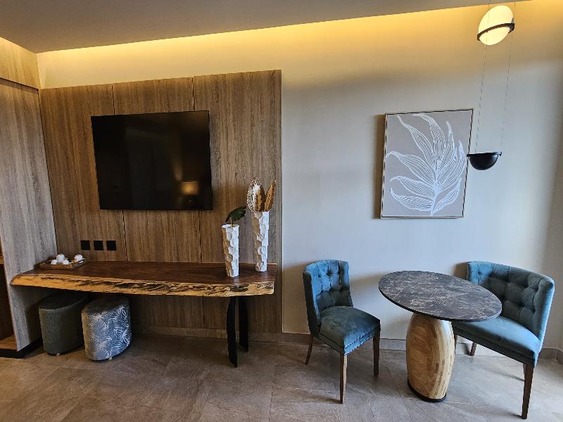 Serenade Caribe Club Family Beach Resort image