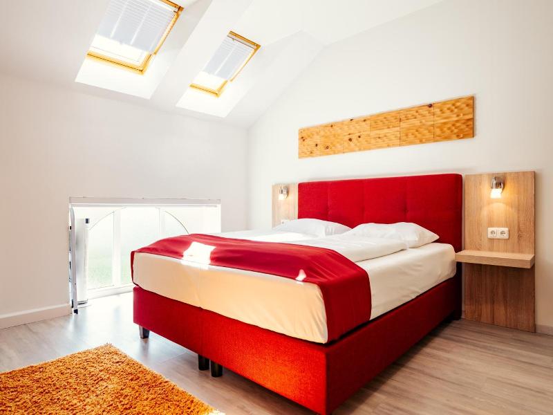 Gã¤stehaus Karl August image