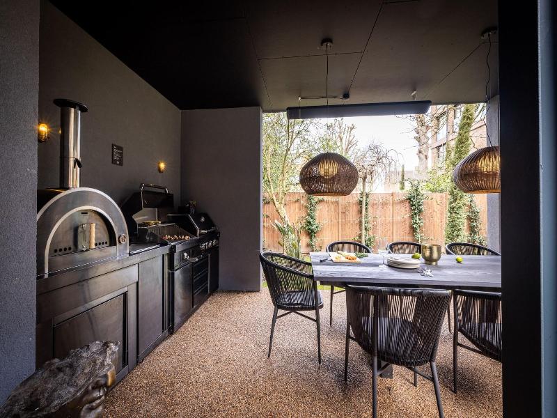 The Brondesbury image