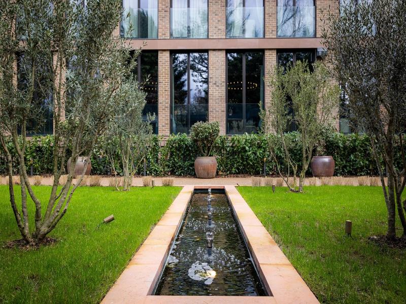 The Brondesbury image