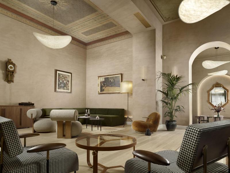 Monument Hotel image