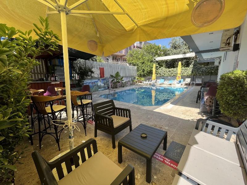 Hotel Lunay image