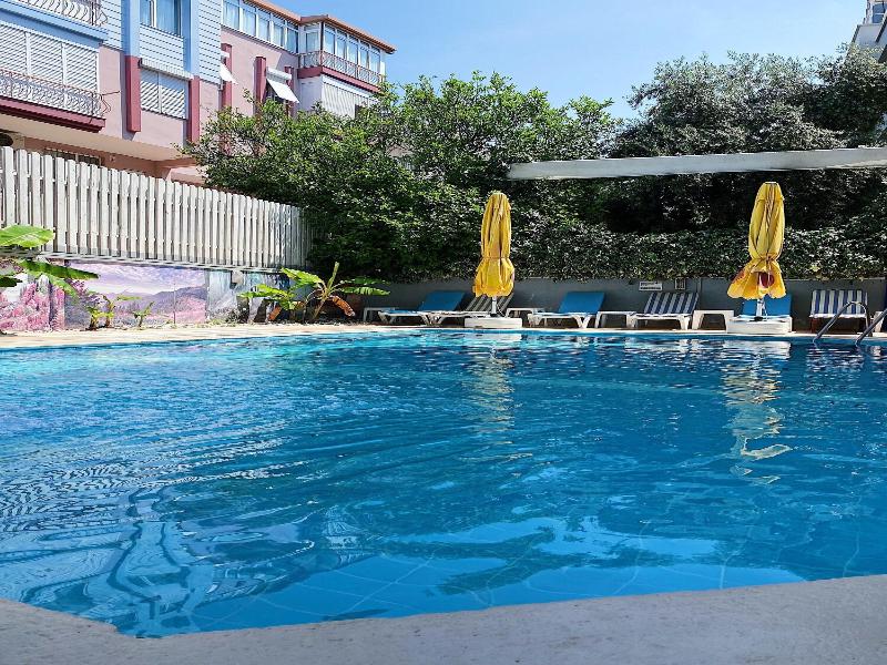 Hotel Lunay image