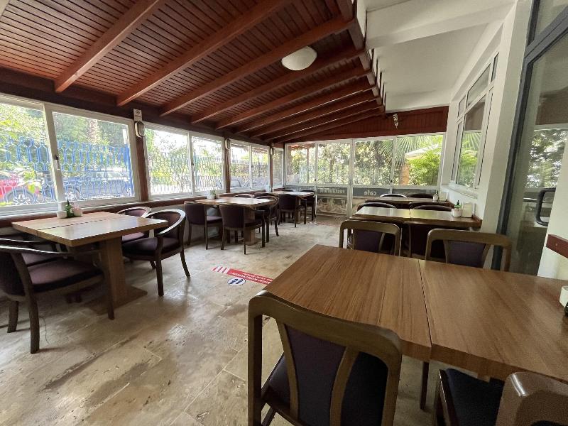 Hotel Lunay image