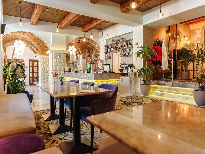 Art Hotel image