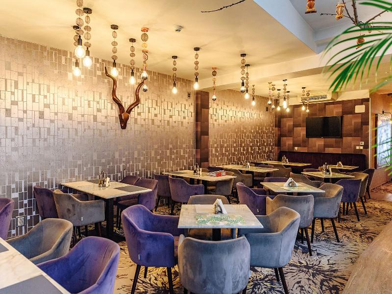 Art Hotel image