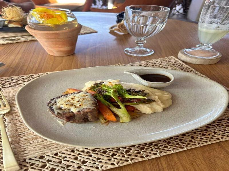 Villa Pantai Boutique Hotel Atins image