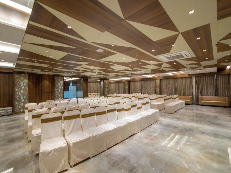 Hotel Silvera Grand image