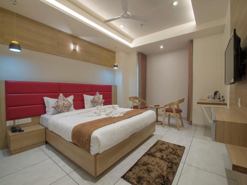 Hotel Silvera Grand image