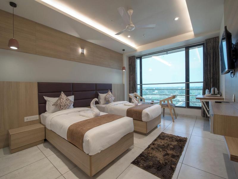 Hotel Silvera Grand image