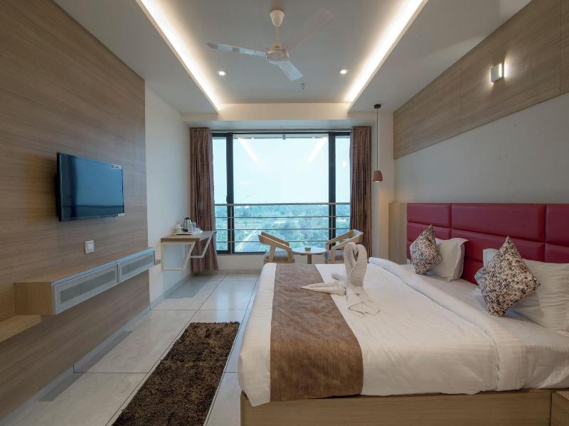 Hotel Silvera Grand image