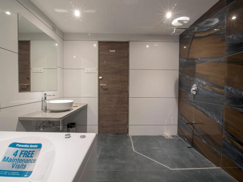 Hotel Silvera Grand image