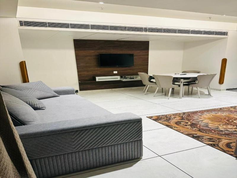 Hotel Silvera Grand image