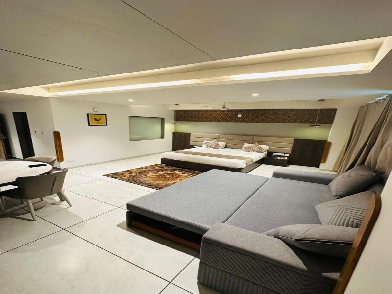 Hotel Silvera Grand image